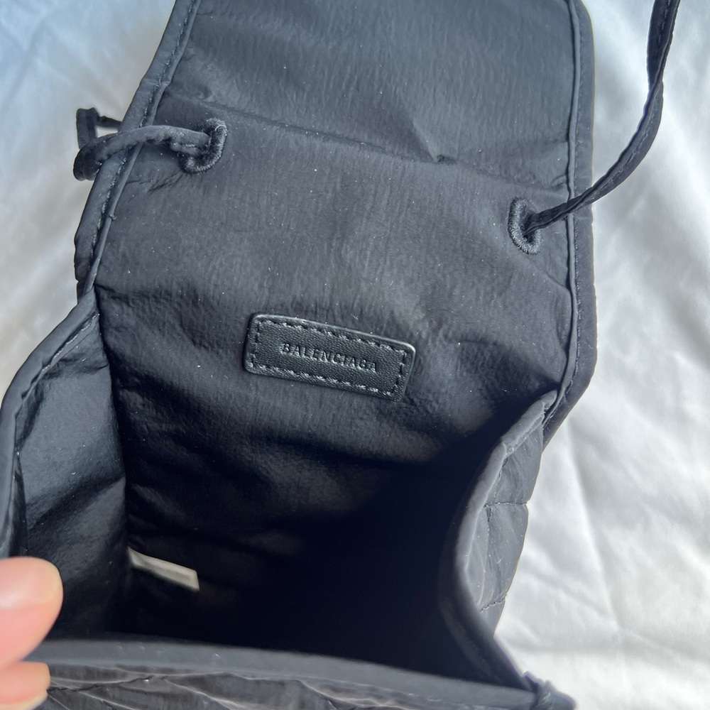 Balenciaga Mens Camera Bag Crossbody Quilted Nylon Black GWP BNWT Phone pouch - Picture 5 of 9
